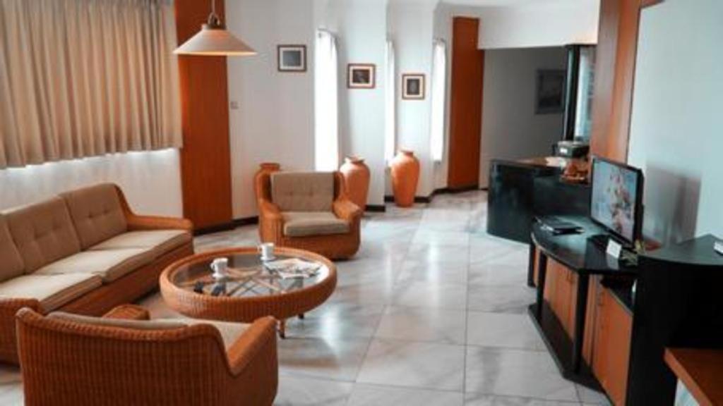 Bentani Hotel & Residence Cirebon Eksteriør billede