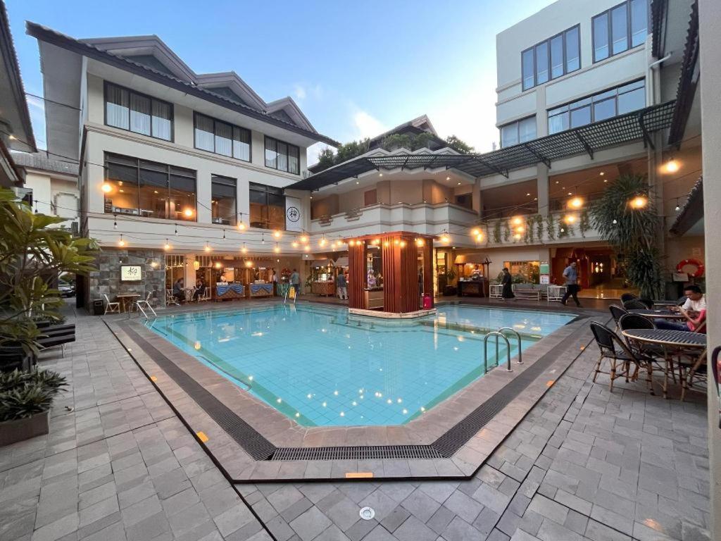 Bentani Hotel & Residence Cirebon Eksteriør billede