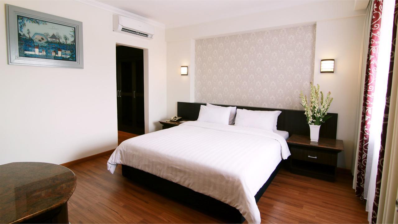 Bentani Hotel & Residence Cirebon Eksteriør billede