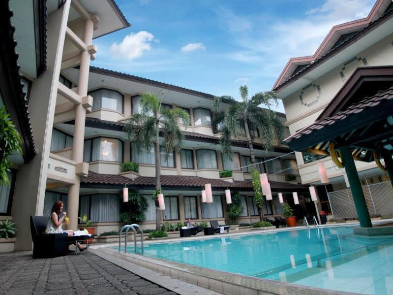 Bentani Hotel & Residence Cirebon Eksteriør billede